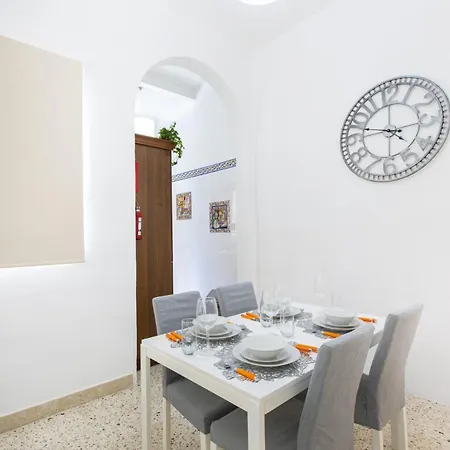 Family Apartment-hosted By Sweetstay *