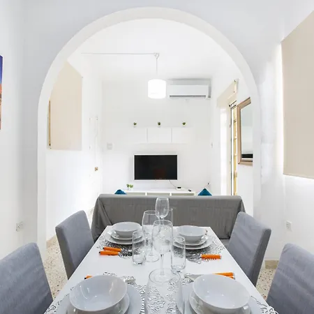Family Apartment-hosted By Sweetstay *